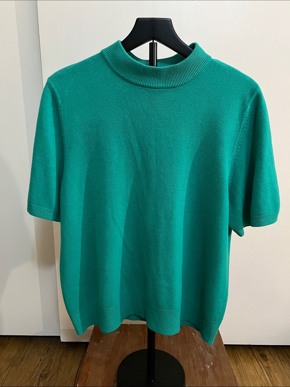 Women’s Classic Green Short-Sleeve Crewneck Knit Sweater Sag Harbor